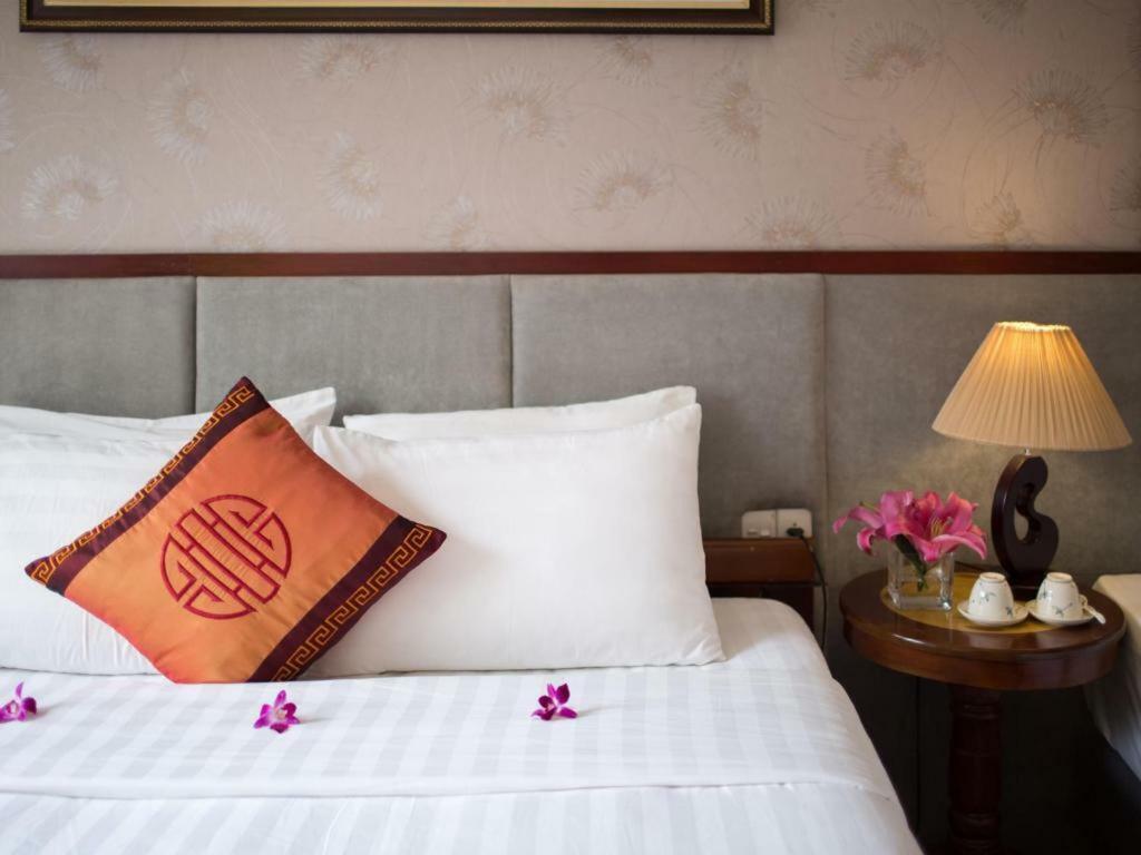 Hanoi Sena Hotel & Travel - Former Symphony Hanoi Hotel Zewnętrze zdjęcie